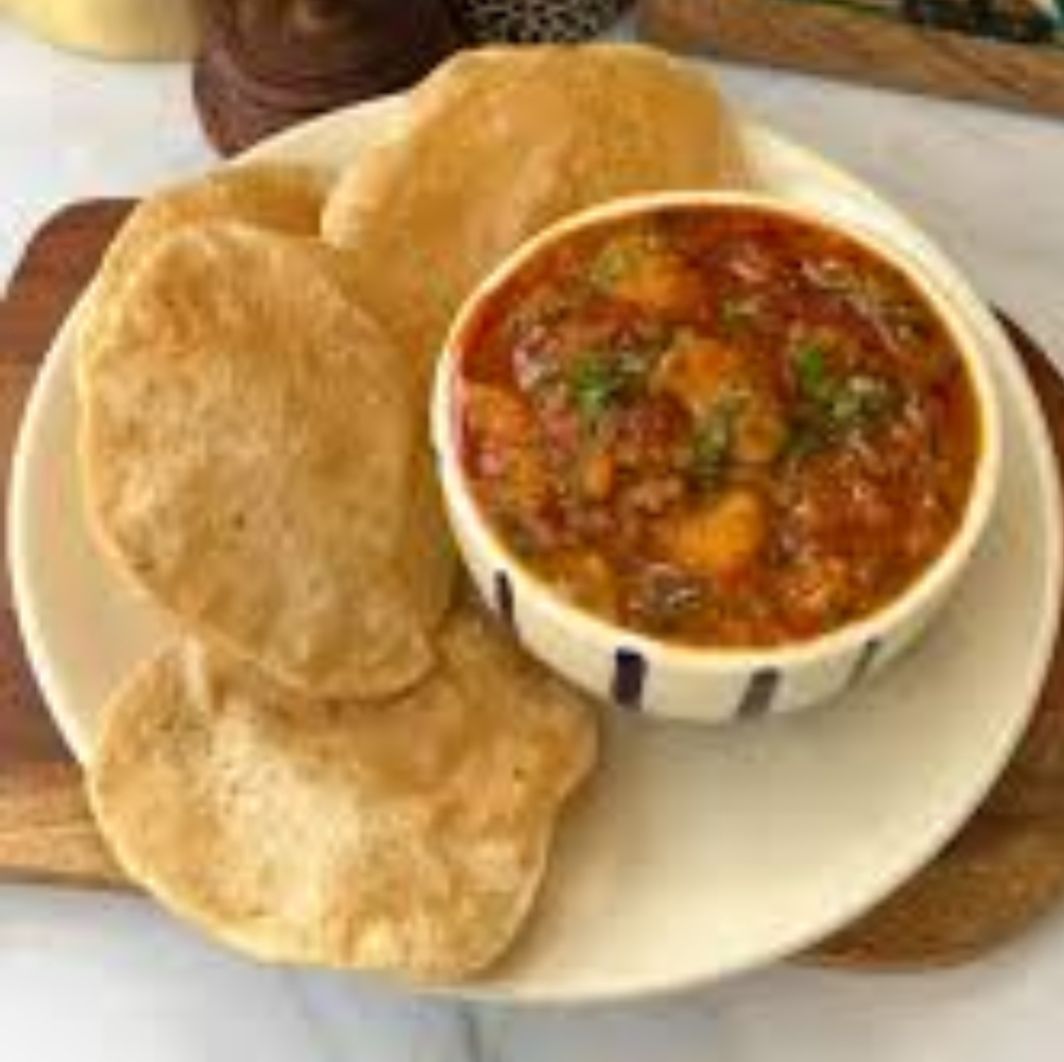 Poori Sabji with Curd