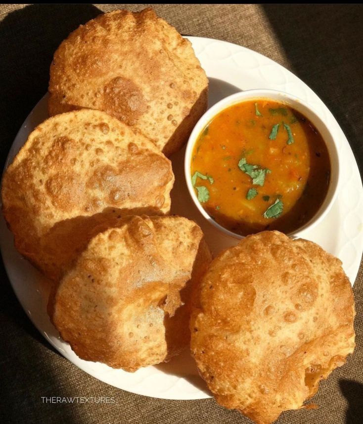 Poori Aloo Tamatar Combo (Dinner)