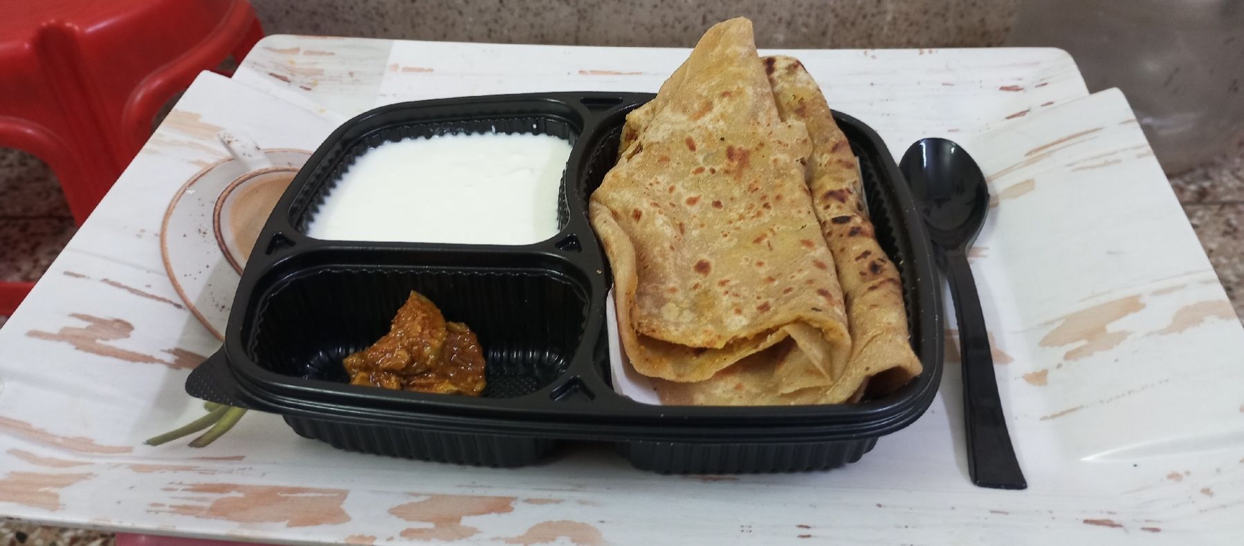 Lachha Paratha Thali