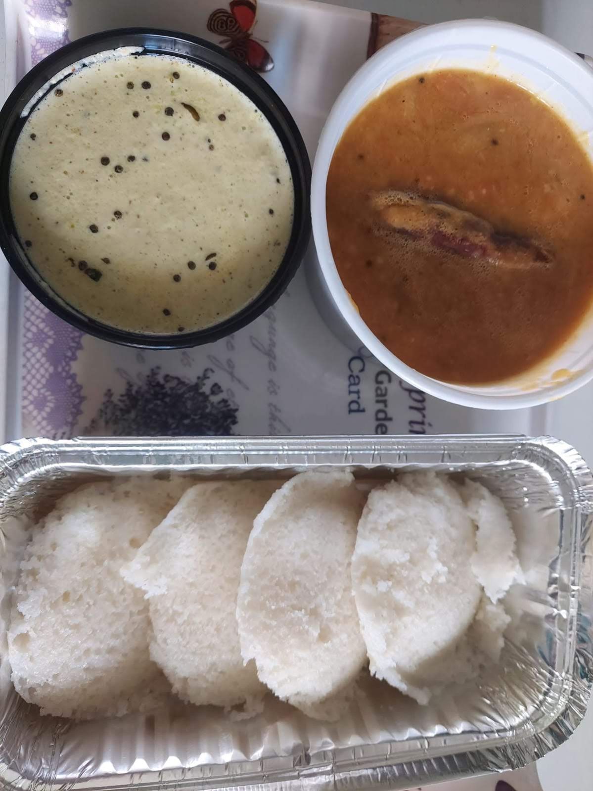Idli sambhar