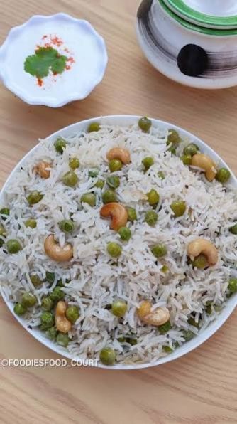 Kaju Matar Pulao