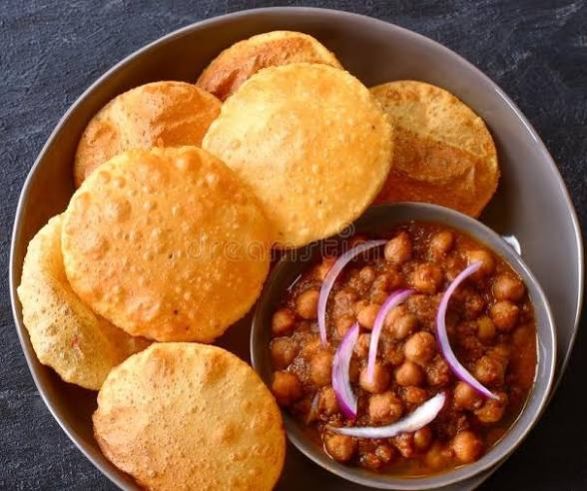 Chole Poori Meal