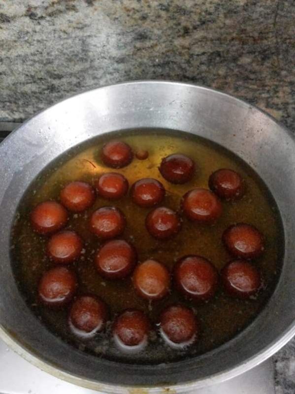 Gulab jamun
