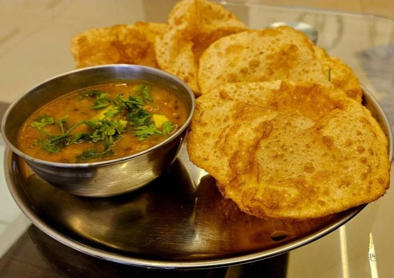 Aloo sabji and puri